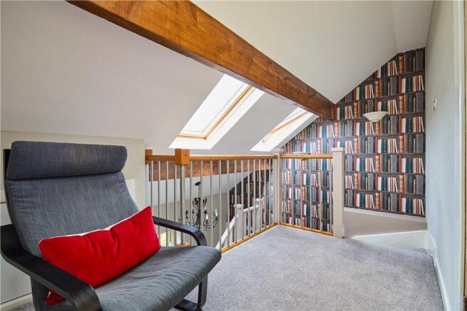 2nd Floor Landing