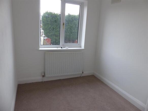 Bedroom 2.JPG