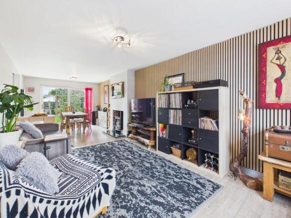 Sitting/Dining Room