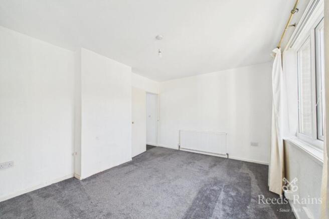 3 bed Semi-Detached for sale Image 10