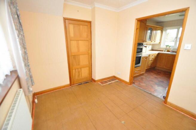 8 Somerlea - Dining Room
