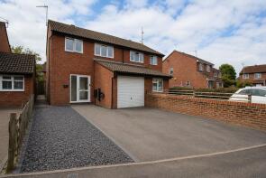 6, Blackthorne Close, Bordon GU35 0TT