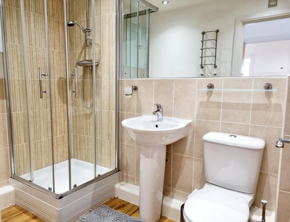 En-suite Bathroom