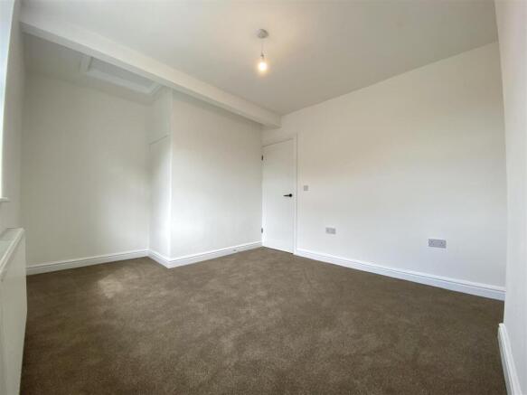 2 bed Terraced for sale Image 11