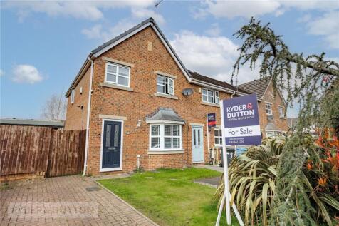 Woodside Close, Lees, Oldham, Greater Manchester, OL4