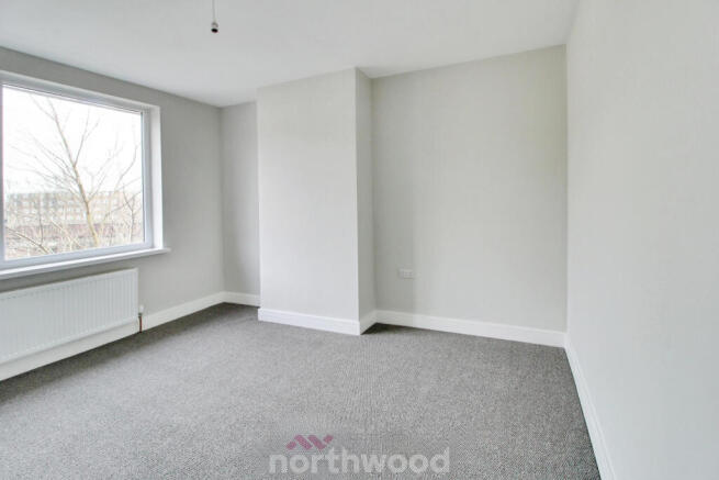3 bed Terraced to rent Image 10