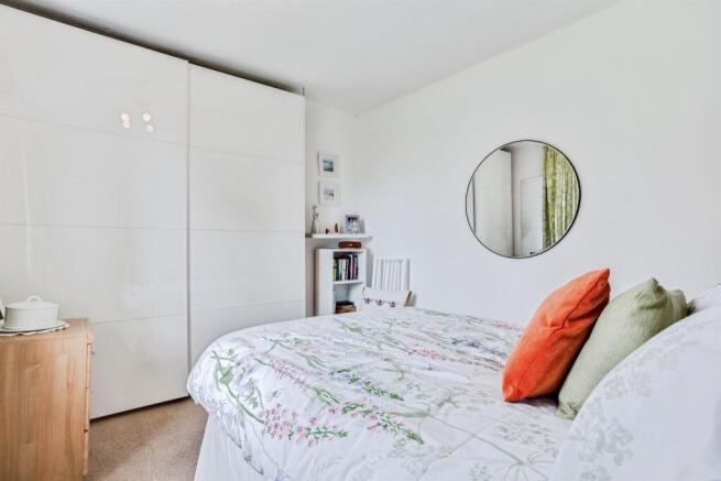 2 bed Cottage for sale Image 8