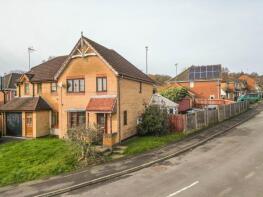 3, Hillside, Nuneaton CV10 0NX