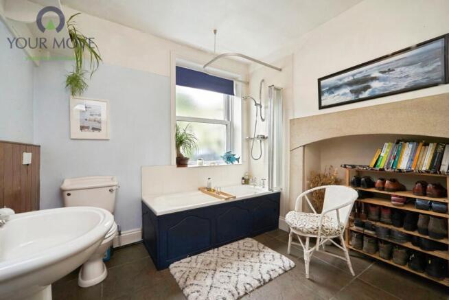 4 bed Terraced for sale Image 12