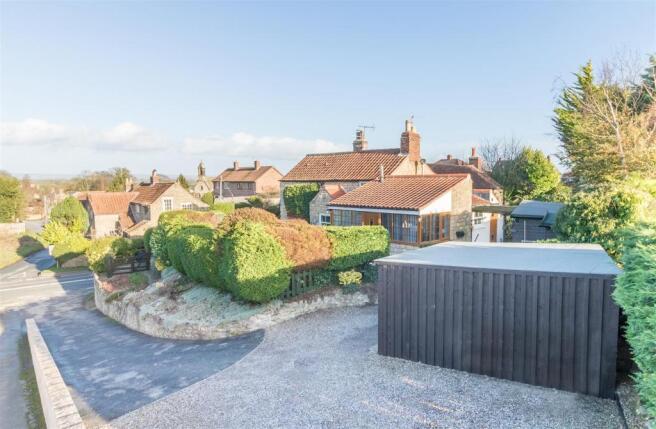 Hill Top Cottage Externals-8.jpg