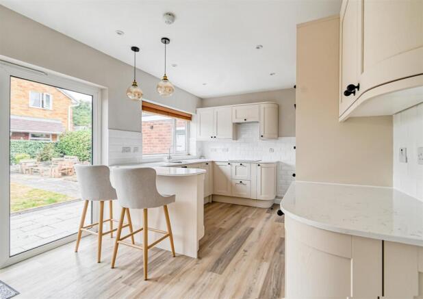 3 Hillside Avenue-09.jpg