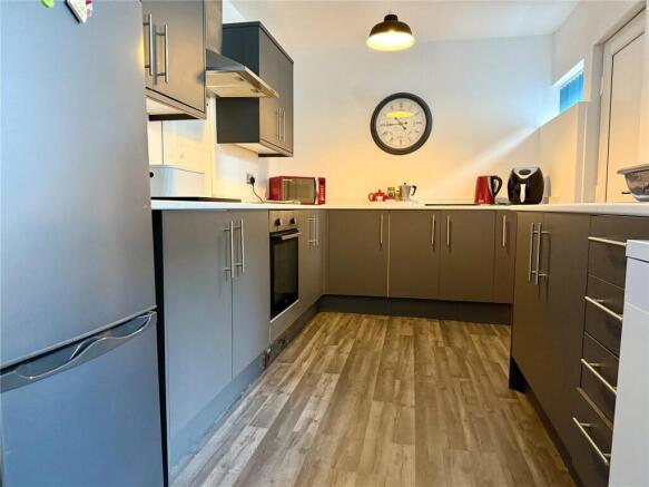 4 bed Terraced for sale Image 4