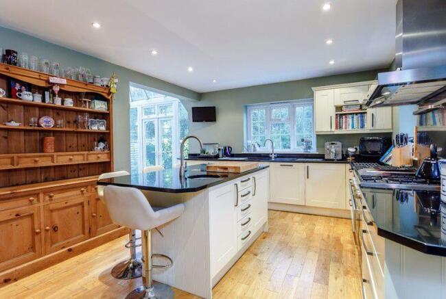 Fitted Kitchen