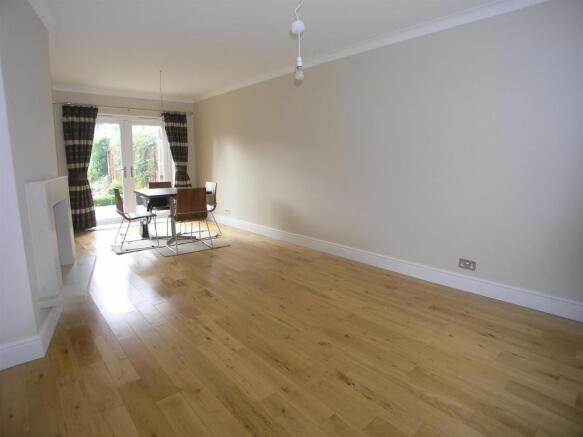 Lounge/Dining Room