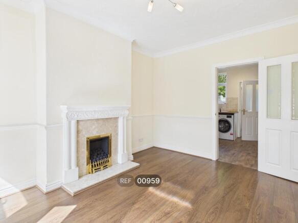 2 bed Terraced to rent Image 7
