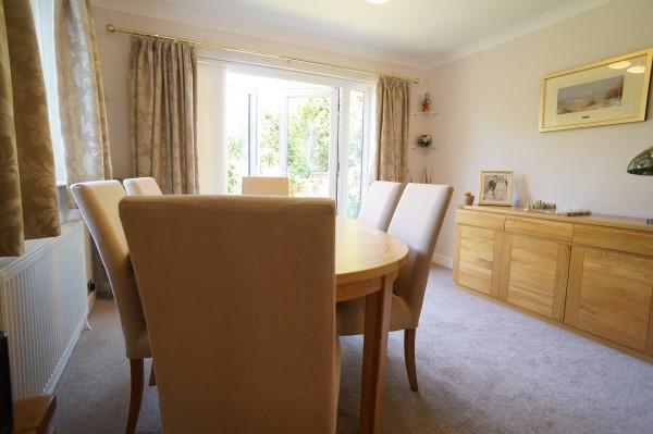 Sitting Room / Dining Room