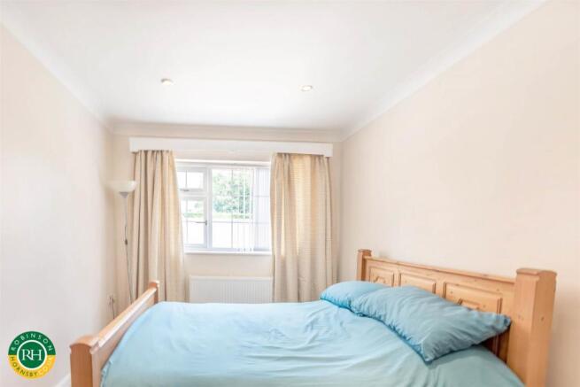 bedroom 2.