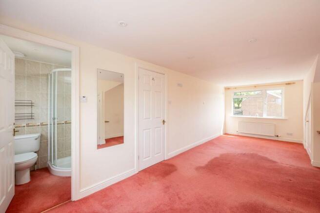 2 bed Semi-Detached Bungalow for sale Image 9