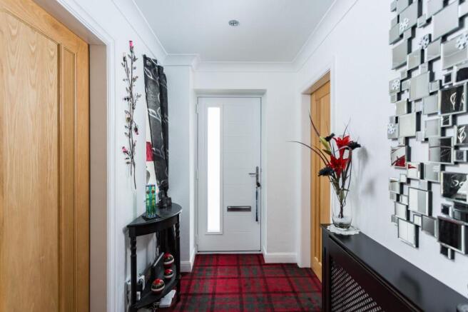 4 bed Detached for sale Image 5