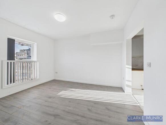 2 bed Flat to rent Image 4