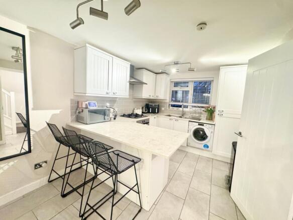 Kitchen/ Dining room