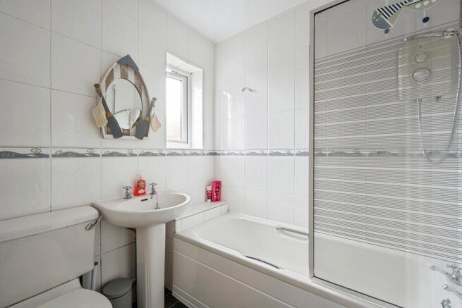 3 bed Sheltered Housing for sale Image 12
