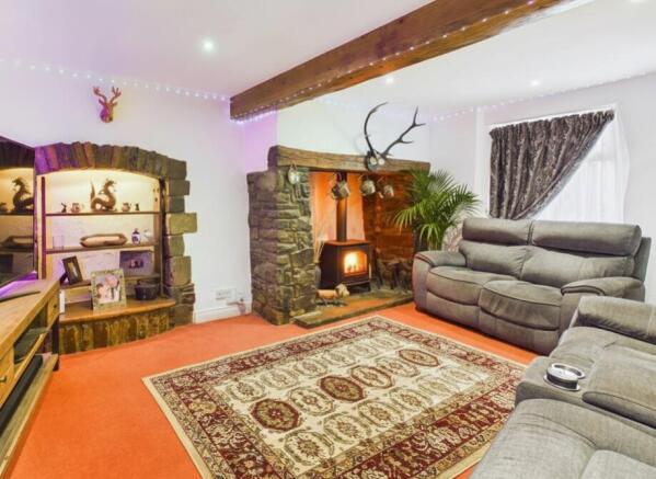 CAM03640G0-PR0091-STILL006-001