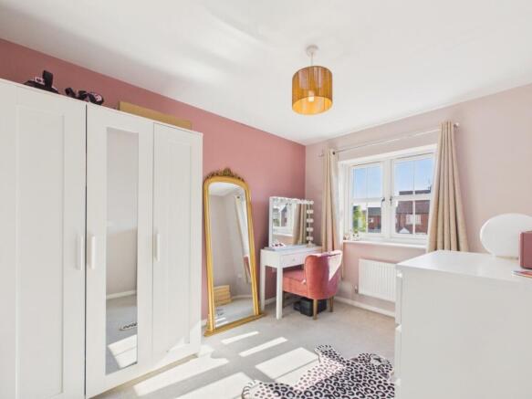 3 bed Terraced for sale Image 12