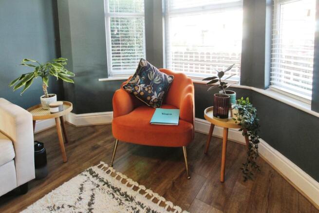 Lounge bay