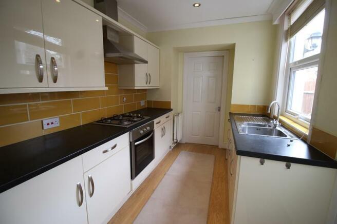 Kitchen (2)