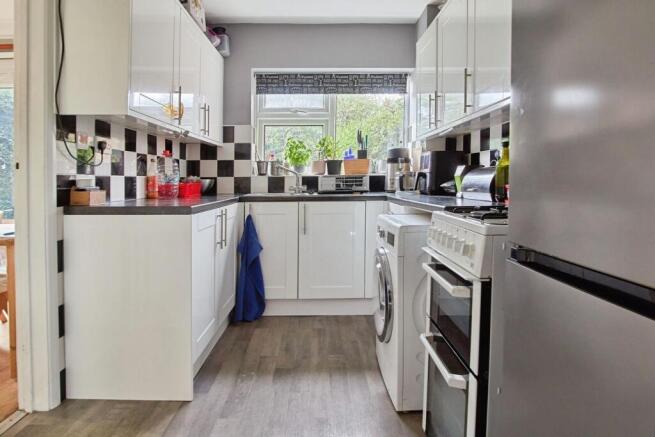Capern Grove, Birmingham, B32 photo 4