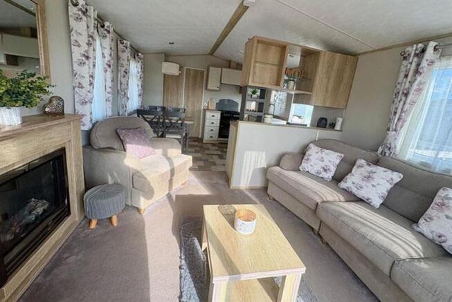 Carnaby Rosedale  2019, Cleethorpes Pearl Holiday Park, Humberston, Cleethorpes, Lincolnshire, DN36 4ET photo 4