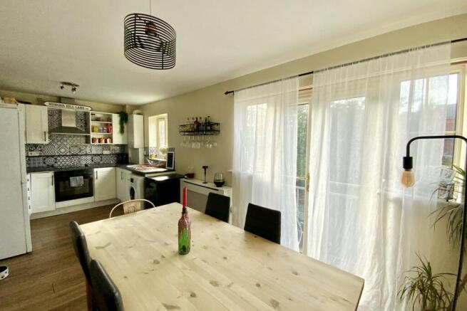 open plan living/din