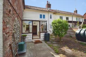 1, River View Cottages, Marsham Road, Brampton NR10 5HN