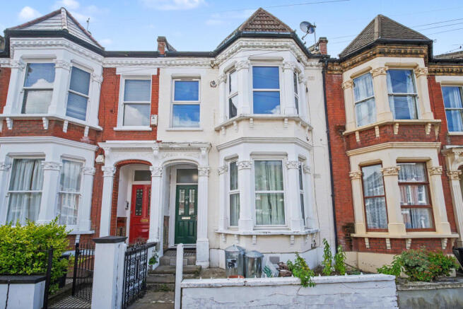 27c Fernside Road, Balham, London SW12 8LN