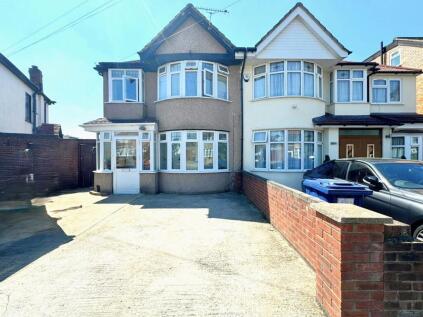 Carr Road, Northolt, Greater London, UB5
