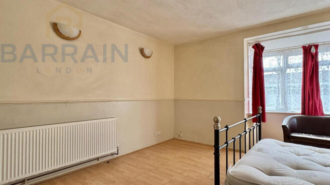 Property for sale in Cross harbour - Barrain Londo