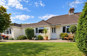 14, Furzeland Way, Hassocks BN6 9JB