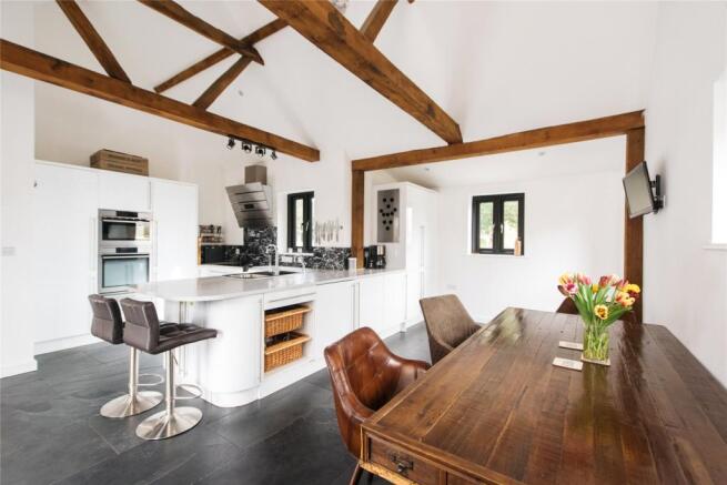 Kitchen/Breakfast Rm
