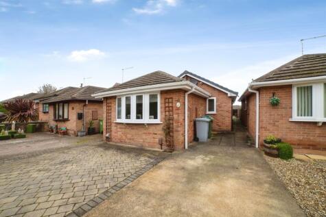 Lynnes Close, Blidworth, MANSFIELD