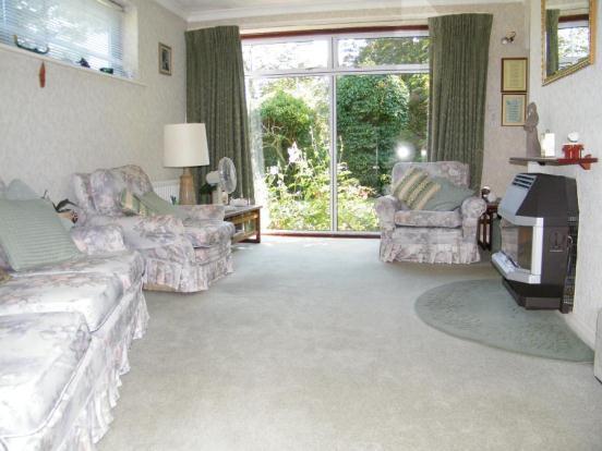 Dual Aspect Lounge
