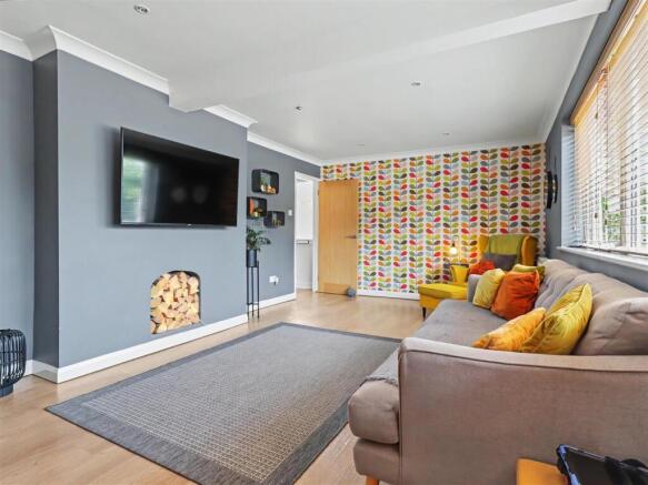 SITTING ROOM