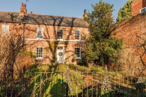 32 The Green, Hurworth, Darlington