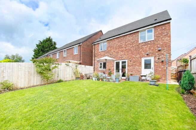 4 bed Detached for sale Image 4