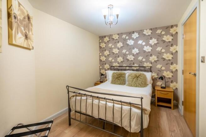 2 bed Apartment for sale Image 9