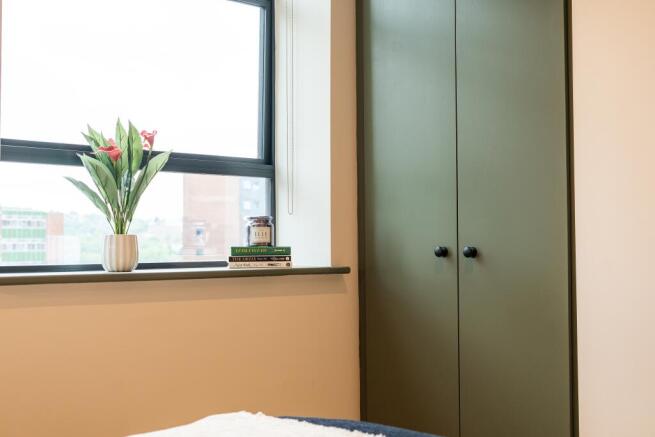 2 bed Apartment to rent Image 10