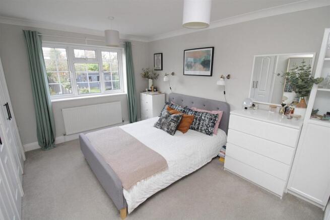 Bedroom.JPG
