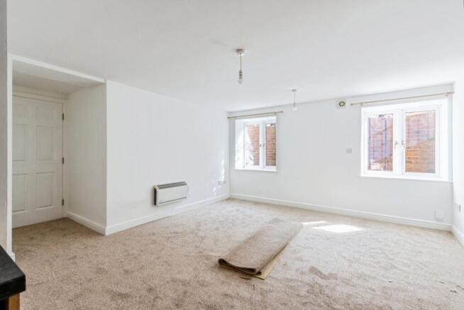 1 bed Flat for sale Image 5