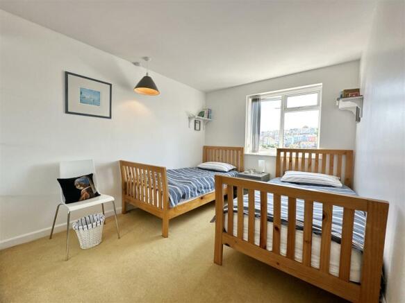 Bedroom 2.jpg