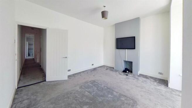 Munster-Road-Unfurnished.jpg